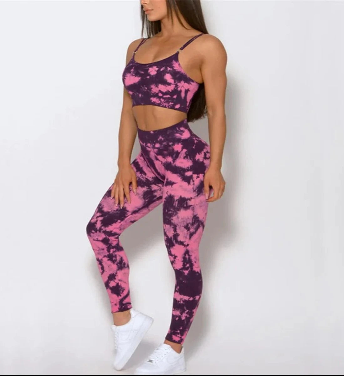 Hassiba - Stilvolles nahtloses Tie-Dye-Sport-Set