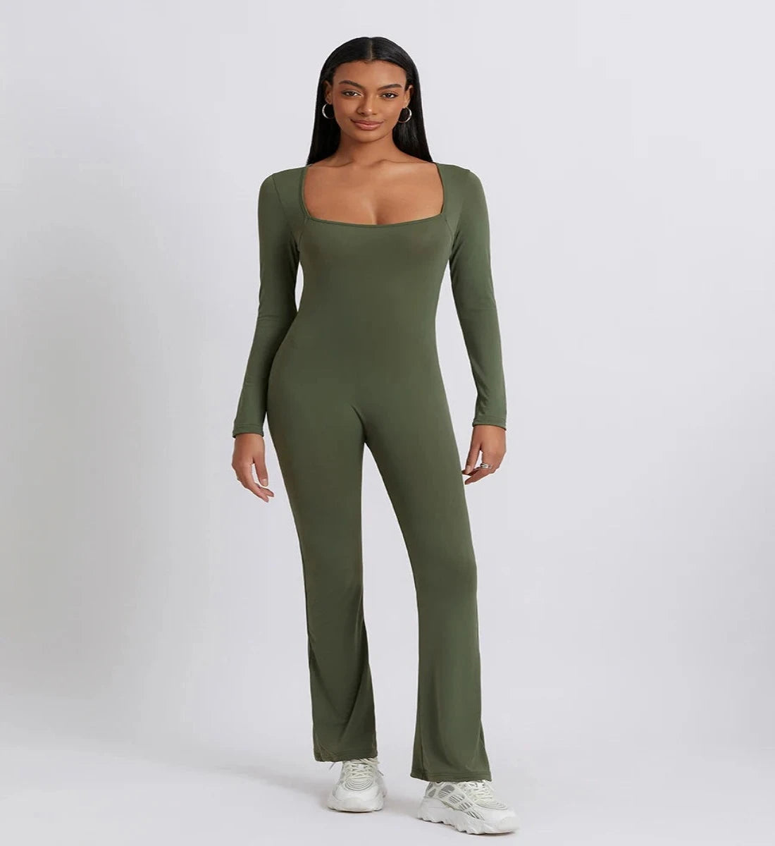 Abigail – Langärmliger Jumpsuit mit eckigem Ausschnitt