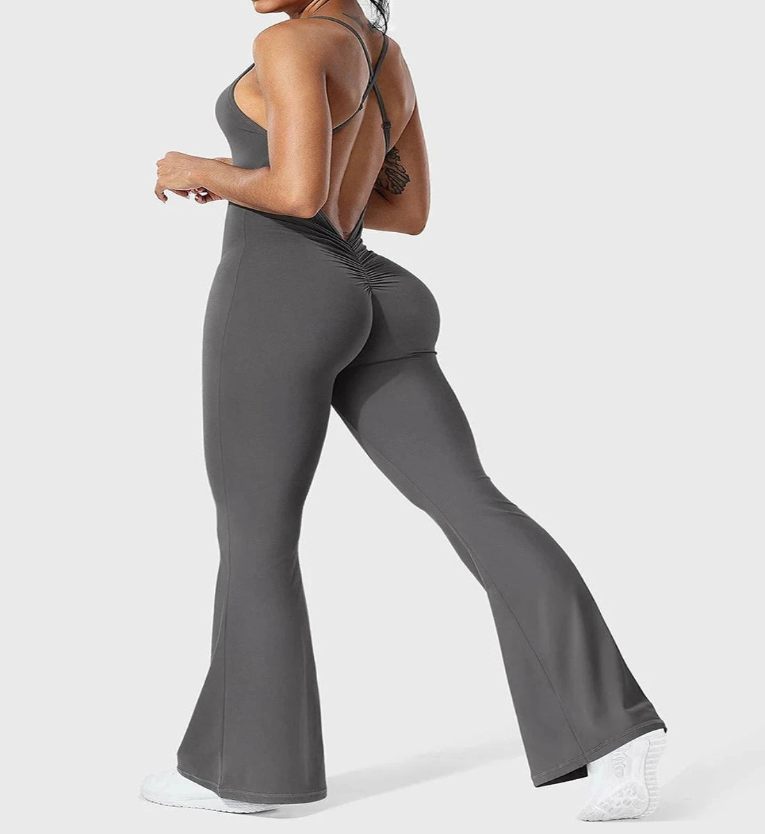 Madison - Ärmelloser Scrunch Butt Jumpsuit: Rückenfrei, figurbetonte Passform