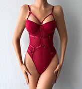 Lexie-Spitzen-Bodysuit mit Strumpfband, eine Fusion aus Eleganz und Sinnlichkeit.