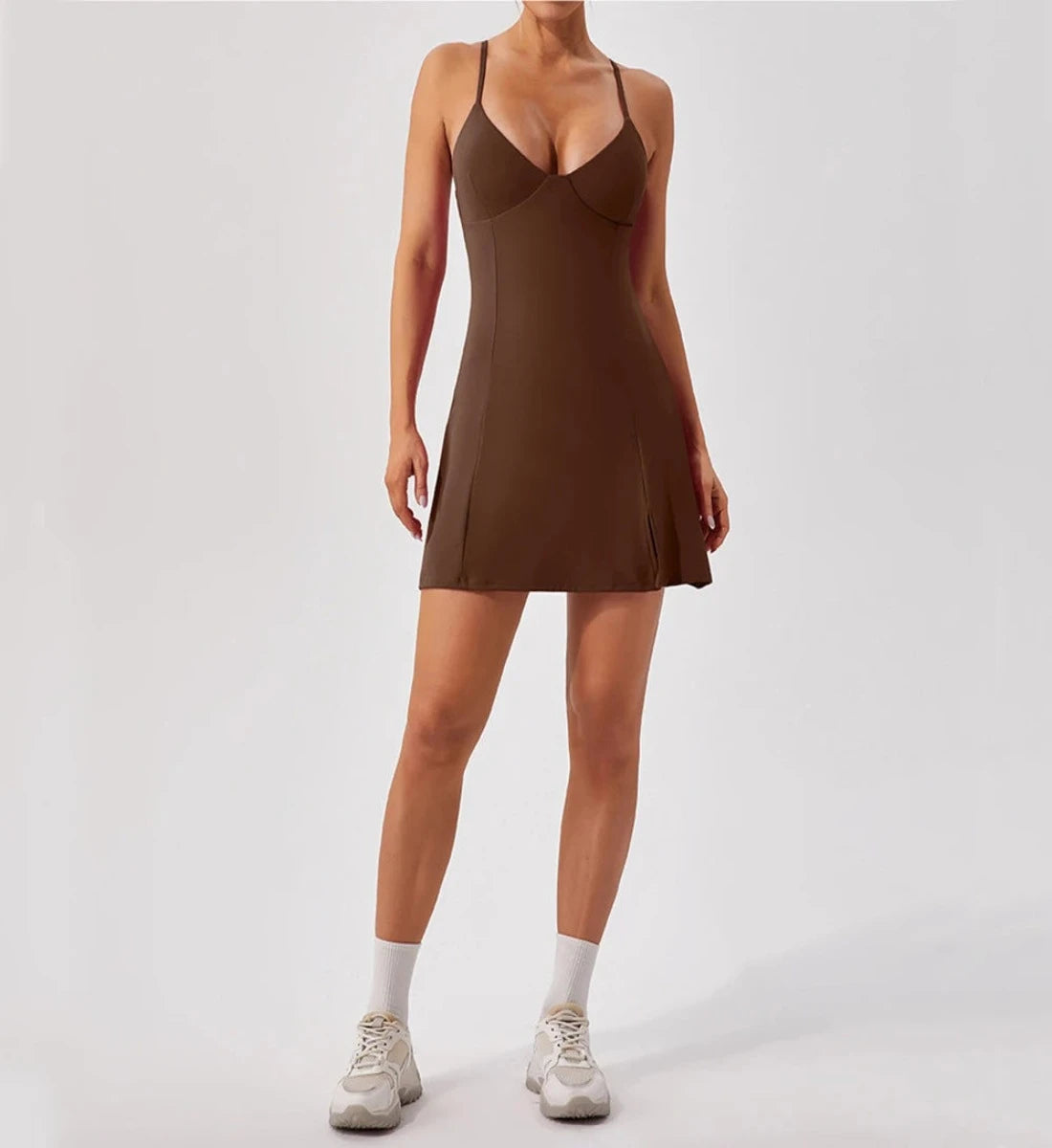 Marion - Sportkleid-Set aus Wildleder in Nude